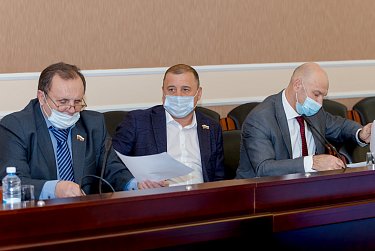 Депутаты профинансировали школы области на 80 млн рублей